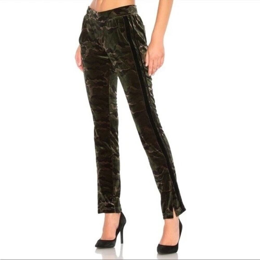 Pam & Gela Green Black Camouflage Velvet Streetwear Mobwife Sporty Track Pants